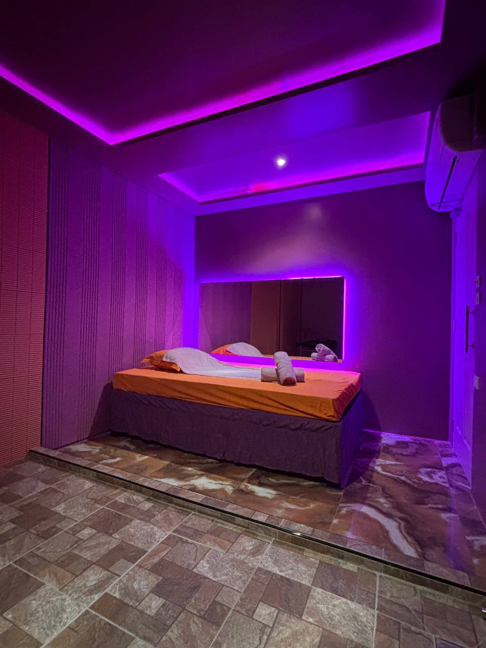 Master King Suite